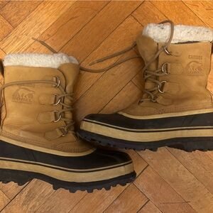 SOREL Caribou Women’s Snow Boots 🥾 Size 9
